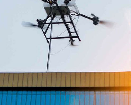 prestation de drone nettoyage passage difficile haute pression
